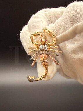 14K Tri Color Gold Scorpion Pendant